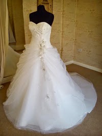 Dresses 2 Impress U Bridal Outlet 1074324 Image 3